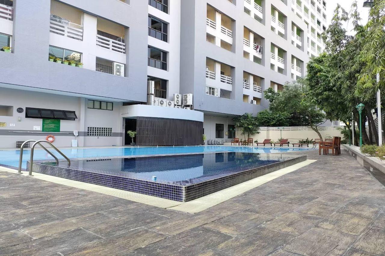 At115 By Rompo Mansion Hotel Bangkok Exterior photo